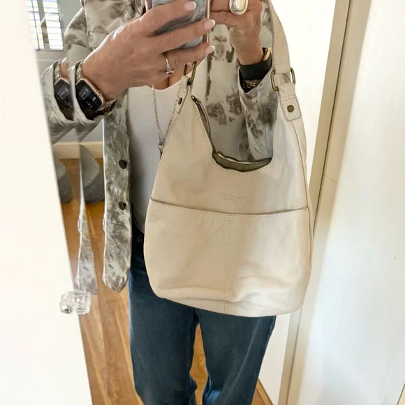 American Leather Company Carrie Hobo Bag in Cream - Picture 3 of 11